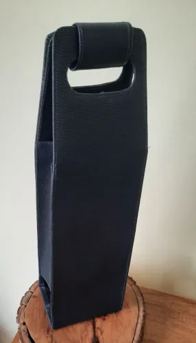 Porta vinho em couro