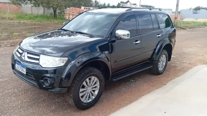 Mitsubishi Pajero Dakar HPE 3.2 4X4 T.I Dies 5P AUT 2015