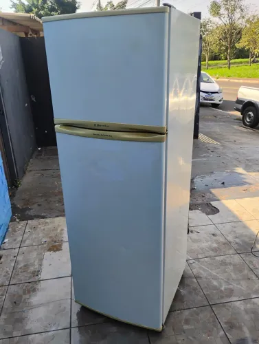 Geladeira Electrolux 380 litros