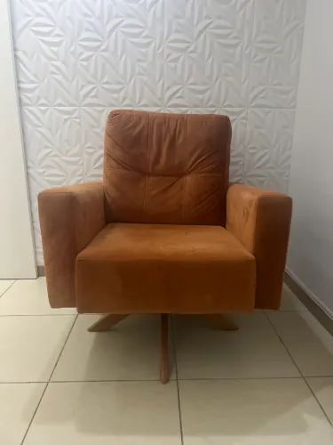 Poltrona Giratória Parma