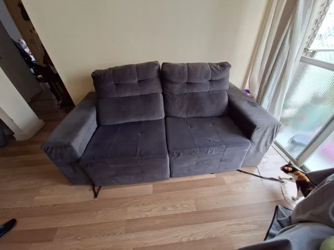 Sofa retrátil 3 lugares usado