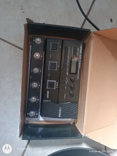 PEDALEIRA Boss gt1 intacta na caixa com controladora Guerrilha M6
