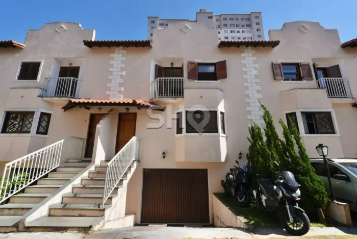 Casa em condominio fechado 3 dormitorios 2 vagas Vila Santos sp