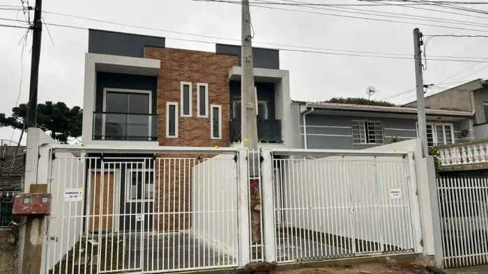 Sobrado com 3 dormitórios à venda, 102 m² por R$ 549.000,00 - Fazendinha - Curitiba/PR