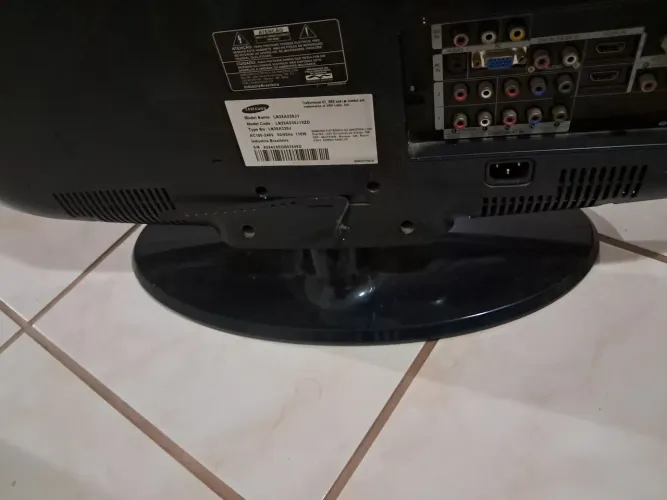 Tv Samsung 26" LCD (Com Base) - Perfeito Funcionamento