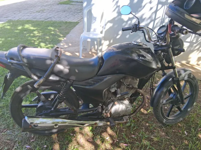 Vendo uma moto cg125