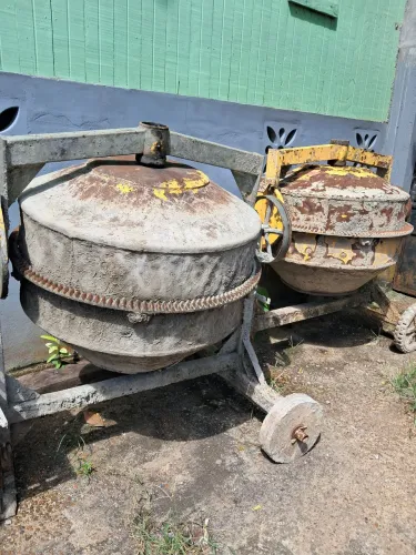Vendo Betoneiras usadas sem motor