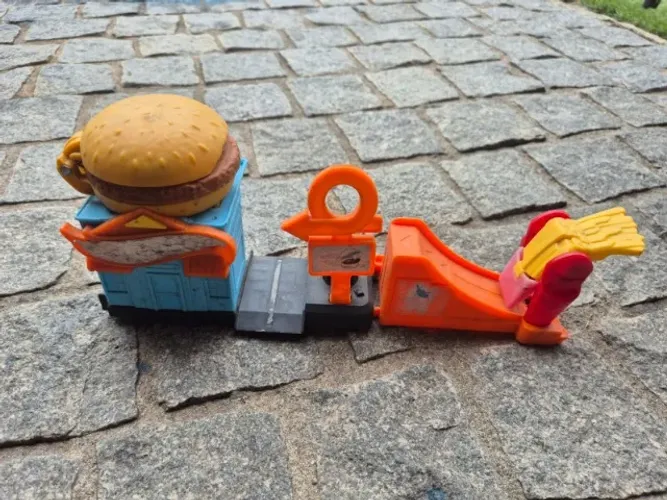 Pista Hot Wheels - Loja de Hambúrguer - GJK73