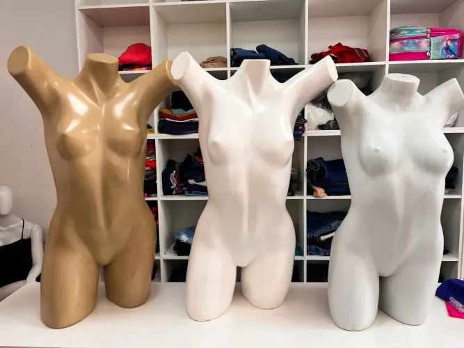MANEQUINS 