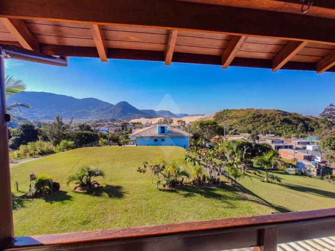 Casa com 2 dormitórios à venda, Macacú - Garopaba/SC