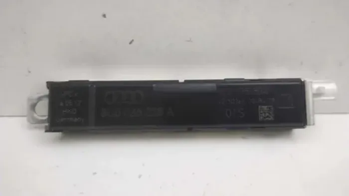 Módulo Amplificador Antena Audi Q3 2012/2016 8u0035225a Preto
