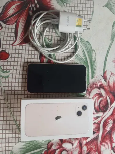 iPhone 13 de 2.300