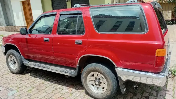 Toyota Hilux SW4 4X4 2.4 8V 1994