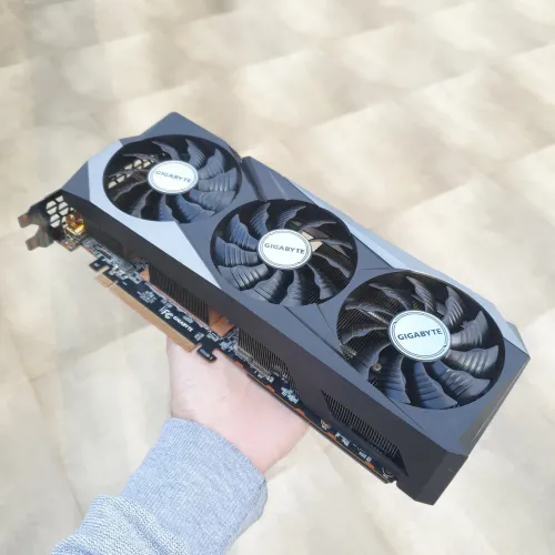 Placa de video Gigabyte RX6800XT 16GB