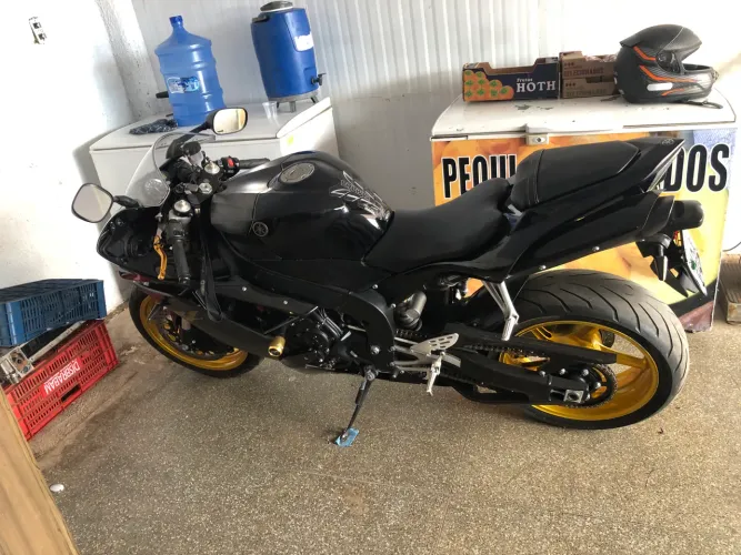 Yamaha YZF-R1100 ano 2008