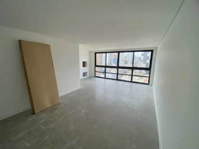 Apartamento 3 quartos 110m² Centro Balneário Camboriú