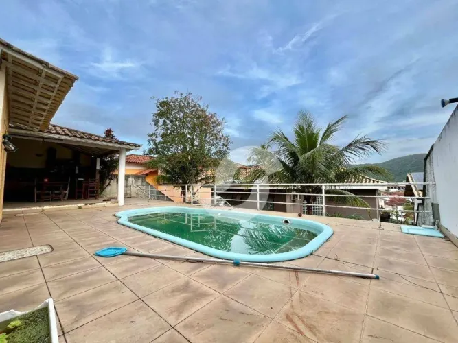 Casa à venda, 223 m² por R$ 940.000,00 - Itaipu - Niterói/RJ