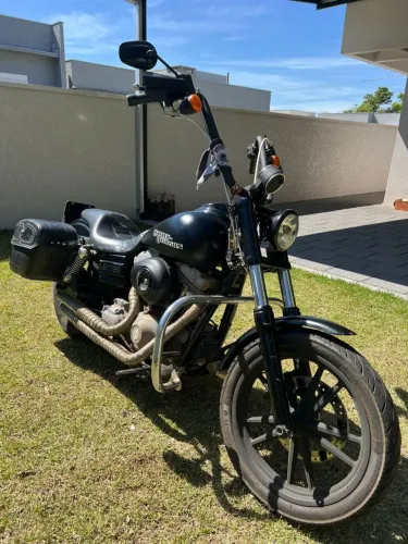 Harley Davidson Dyna Super Glide 