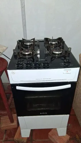 Fogão c/forno (aceito troca por geladeira 110v)