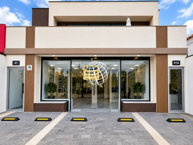 Salão para alugar, 220 m² por R$ 10.800 - Estância Lince - Atibaia/SP