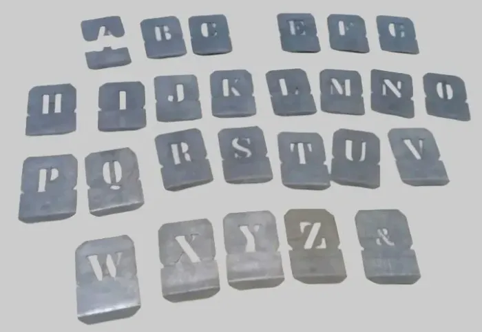 Jogo de chapas vazadas para pintura (stencils) para marcação industrial ou artística