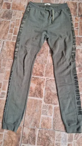 Calça moleton C&A tamanho 14 anos Menina
