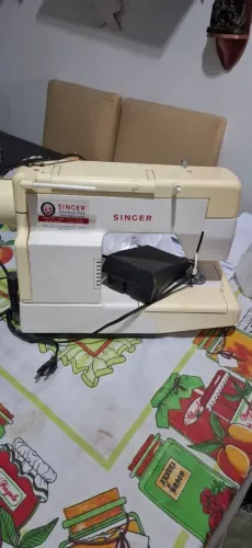 Máquina de costura Singer Pret A Porter 110v.