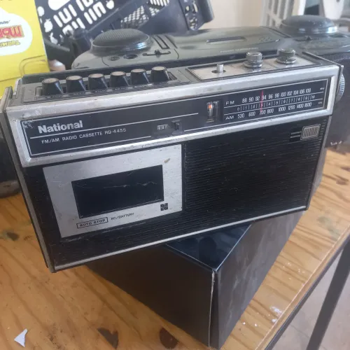 Radio para restauração ou peças