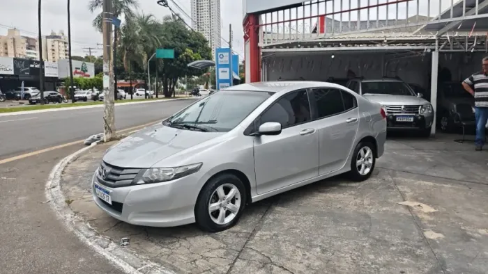 Honda City Sedan LX 1.5 Flex 16V 4P Aut. 2011
