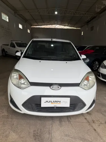 Ford Fiesta Sedan SE 1.6 8V Flex 4P 2014