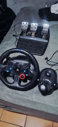 O volante G29 completo