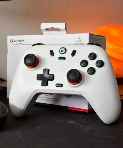 ? CONTROLE GAMESIR T4 BRANCO - NOVO E LACRADO ?