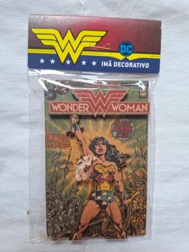 IMÃ DECORATIVO 3D HQ MULHER MARAVILHA DC