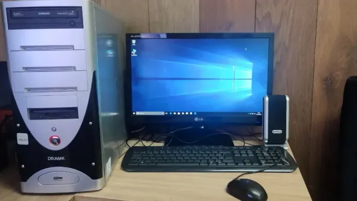 COMPUTADOR DESKTOP CORE 2 DUO 4 Gb