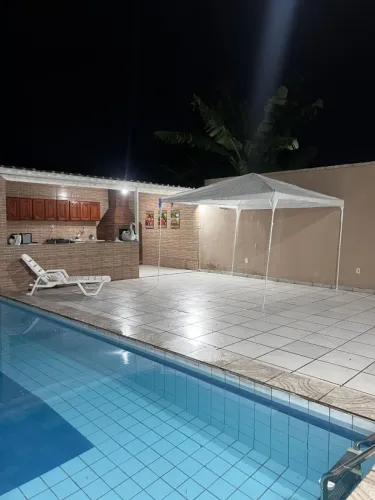 Vendo tenda branca