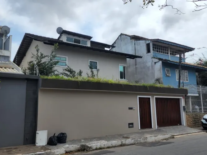 Linda Casa no Jardim Santo Antônio.