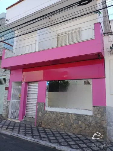 Casa/Ponto Comercial com Kitnets no Centro de Lorena à Venda