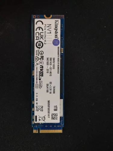 SSD Kingston NV1 1TB NVMe M.2 - Excelente estado