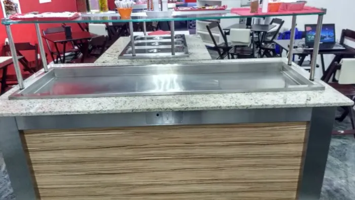 02 Balcões Self service térmico (quente e frio) com bancada de granito e vidro protetor 
