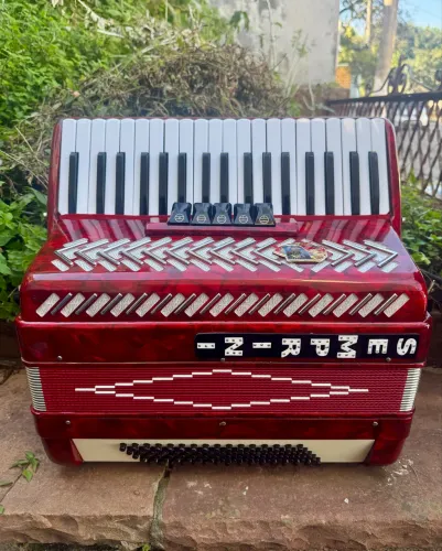 Acordeon Semprini 120 baixos