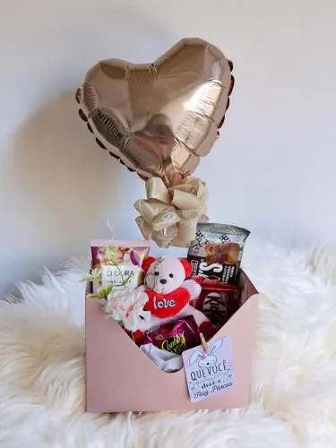ÚLTIMAS DISPONÍVEIS Cesta de Chocolates Páscoa com natura e eudora