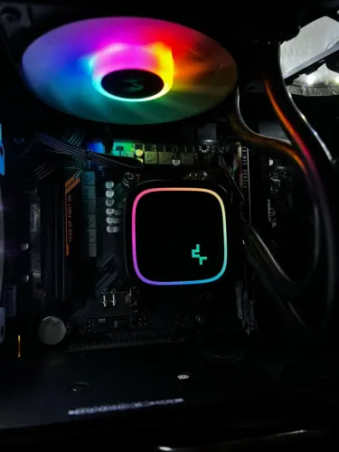 Computador Gamer R5 5600X / Rx6650XT