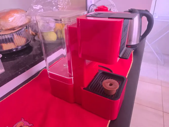 Cafeteira Expresso 3 corações POP com cápsula reutilizável