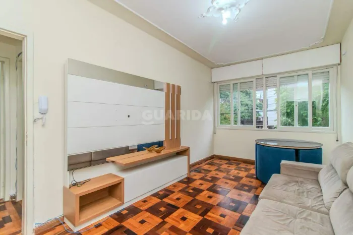 Apartamento mobiliado de 2 dormitórios no bairro Santana.