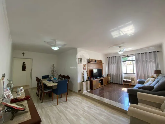 Apartamento Reformado 150 m², 3 Dormitórios, Suíte, Varanda e 2 Vagas na Ponta da Praia S