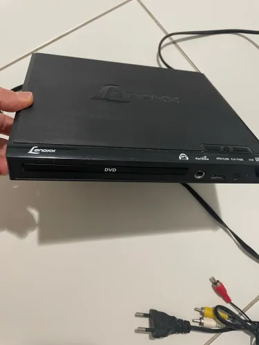 DVD usado bem conservado preto