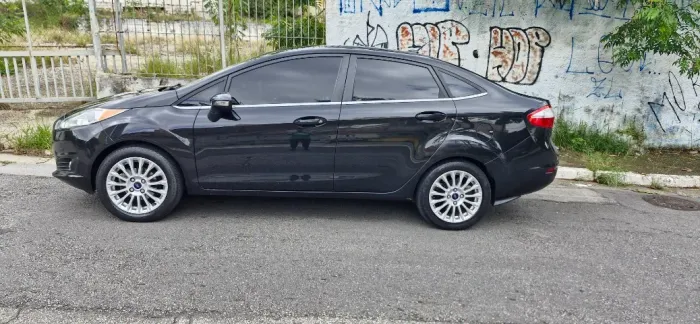 Ford Fiesta Sed. Ti./ti.plus1.6 16V Flex Aut. 2014