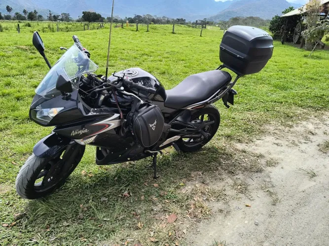 Kawasaki ninja 2012- 650CC