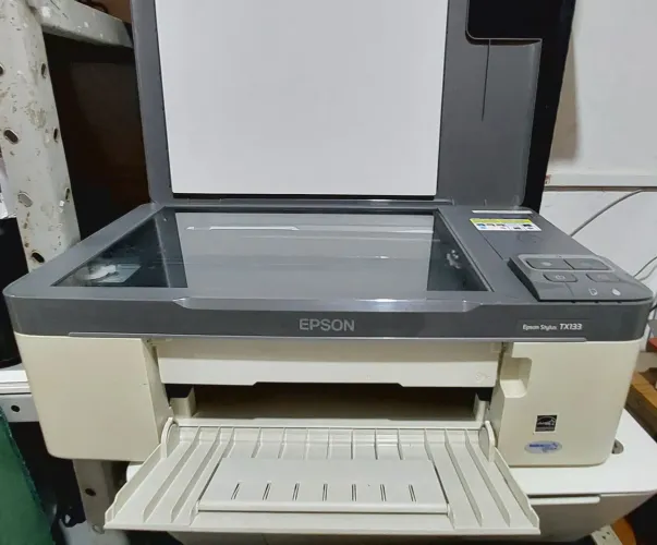IMPRESSORA EPSON USADO OU TIRA PEÇAS