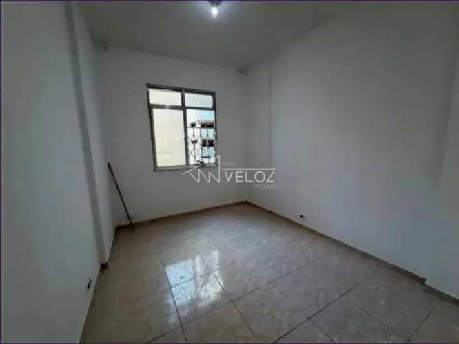 Apartamento : / Residencial / Centro
